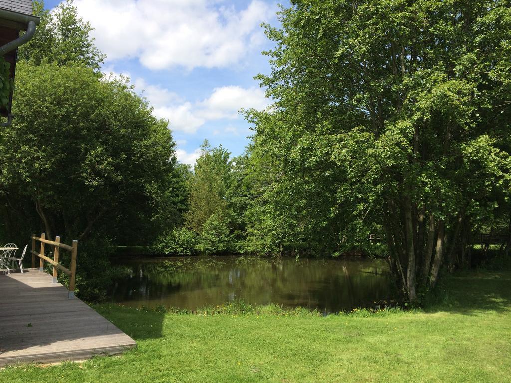 La Maison De L'Etang Manerbe Kültér fotó